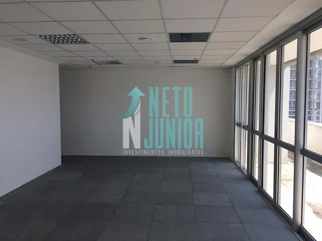 Conjunto com 126m², para alugar, no bairro Vila São Francisco em São Paulo