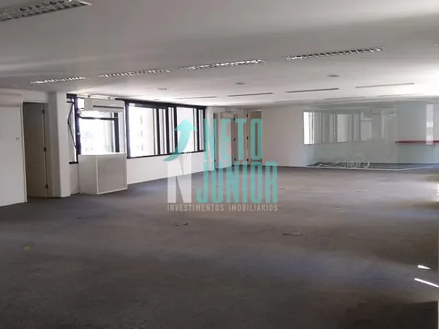 Conjunto com 222m², para alugar, no bairro Cidade Monções em São Paulo