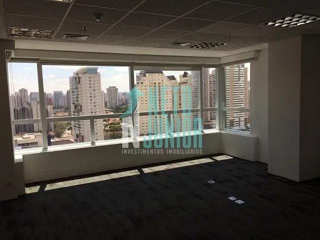Conjunto com 41m², para alugar, no bairro Jardim das Acácias em São Paulo