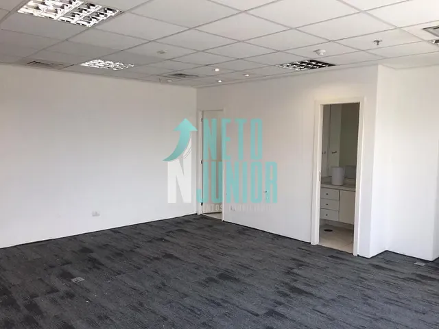 Conjunto com 44m², para alugar, no bairro Jardim das Acácias em São Paulo