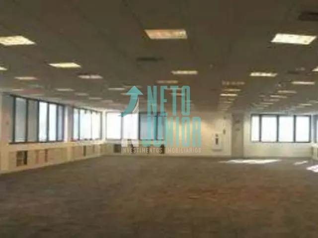 Conjunto com 526m², para alugar, no bairro Chácara Santo Antônio em São Paulo