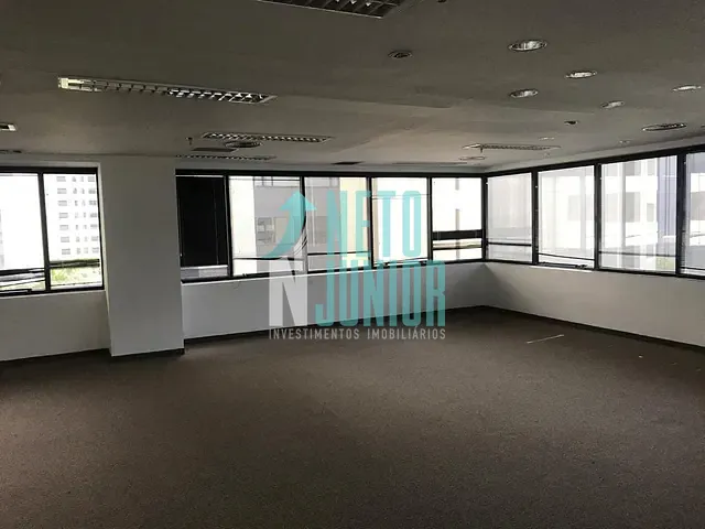 Conjunto com 224m², para alugar, no bairro Cidade Monções em São Paulo