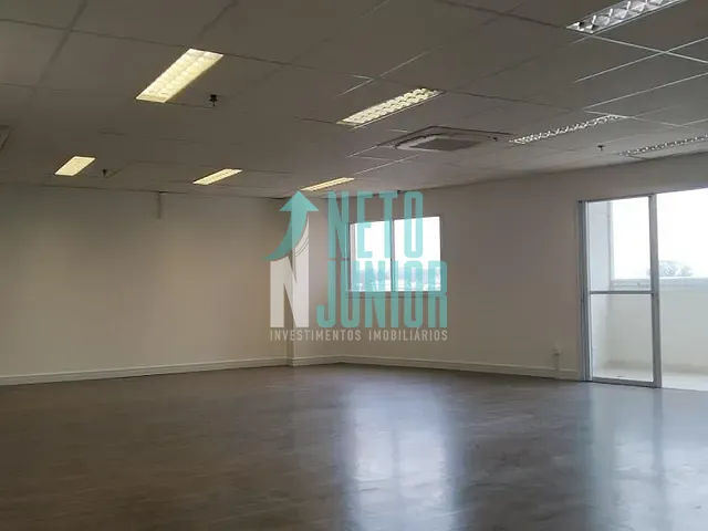 Conjunto com 130m², à venda, no bairro Vila Hamburguesa em São Paulo