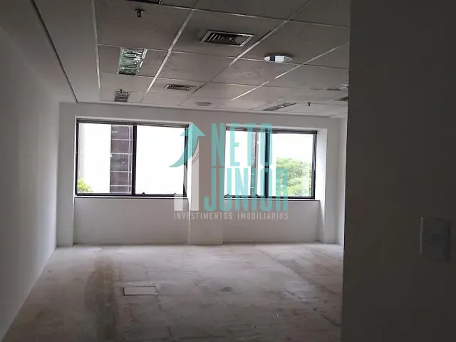 Conjunto com 49m², para alugar, no bairro Cidade Monções em São Paulo
