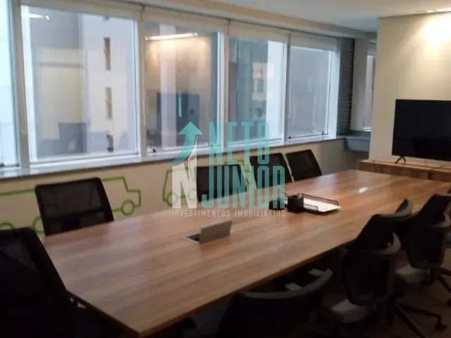 Conjunto com 424m², para alugar, no bairro Vila Olímpia em São Paulo