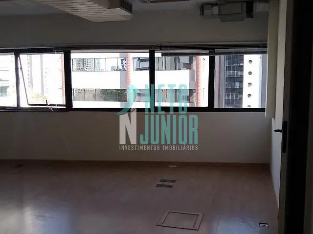 Conjunto com 61m², para alugar, no bairro Cidade Monções em São Paulo