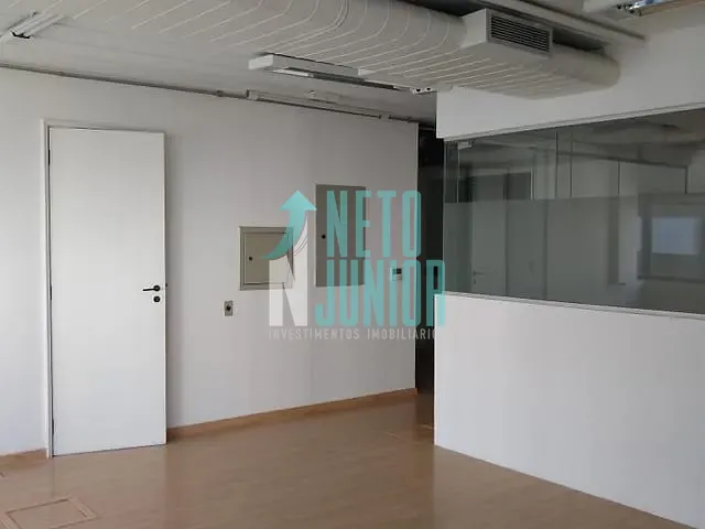 Conjunto com 61m², para alugar, no bairro Cidade Monções em São Paulo