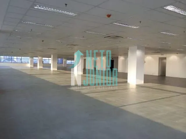 Conjunto com 839m², para alugar, no bairro Lapa de Baixo em São Paulo