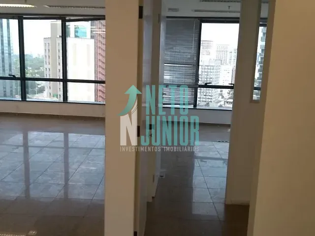 Conjunto com 120m², para alugar, no bairro Pinheiros em São Paulo