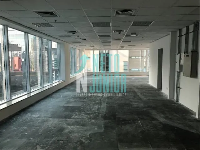 Conjunto com 222m², para alugar, no bairro Vila Olímpia em São Paulo