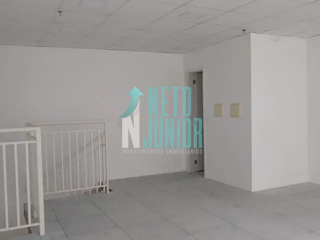 Sala com 85m², para alugar, no bairro Brooklin em São Paulo