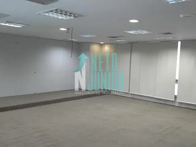 Conjunto com 610m², para alugar, no bairro Bela Vista em São Paulo