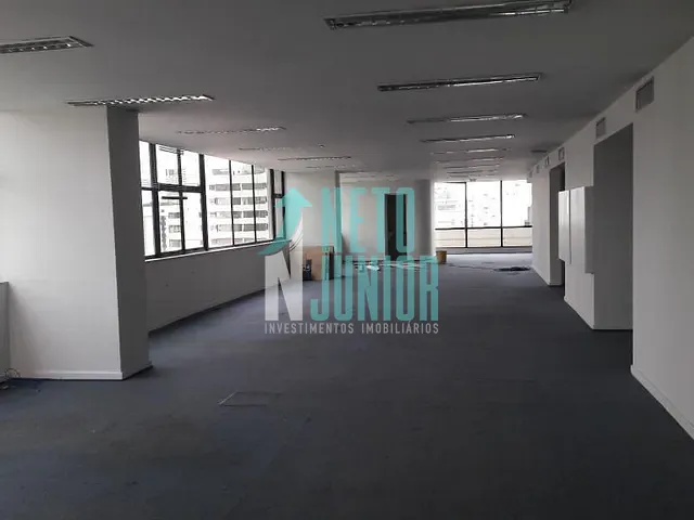 Conjunto com 637m², para alugar, no bairro Moema em São Paulo