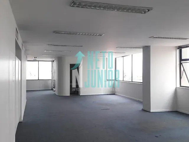Conjunto com 637m², para alugar, no bairro Moema em São Paulo
