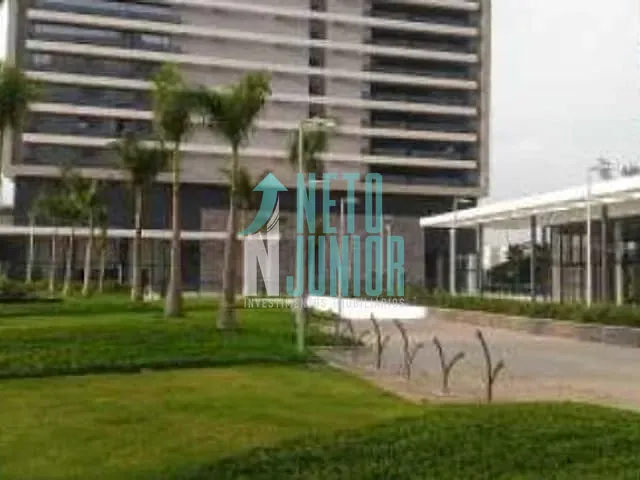 Conjunto com 1602m², para alugar, no bairro Parque Industrial Tomas Edson em São Paulo