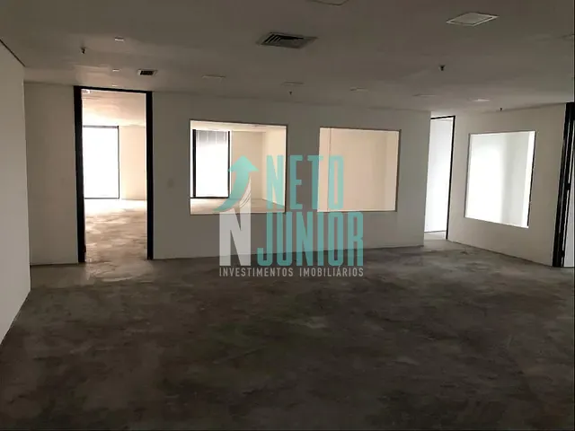 Conjunto com 255m², à venda, no bairro Brooklin Paulista em São Paulo