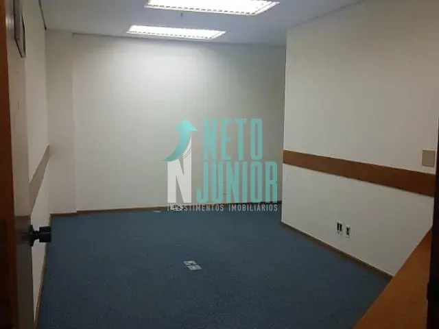Conjunto com 210m², à venda ou para alugar, no bairro Vila Olímpia em São Paulo
