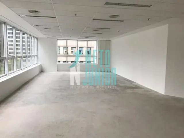 Conjunto com 221m², à venda ou para alugar, no bairro Cidade Monções em São Paulo