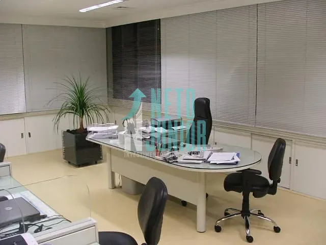 Conjunto com 130m², à venda, no bairro Brooklin Paulista em São Paulo