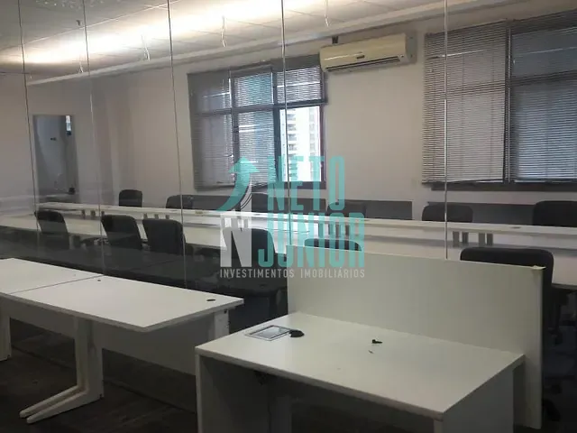 Conjunto com 129m², à venda ou para alugar, no bairro Vila Olímpia em São Paulo