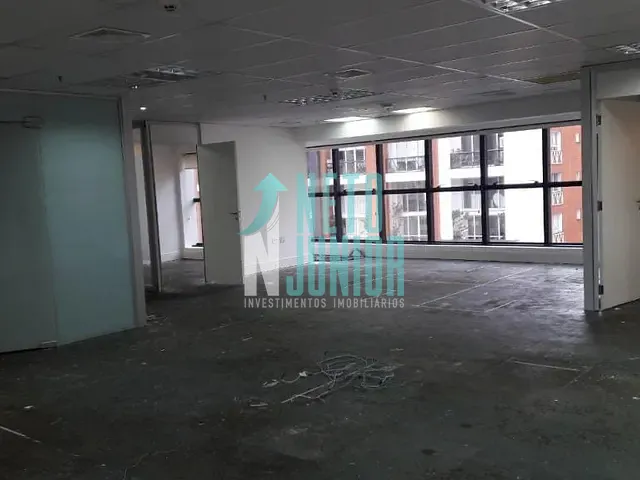 Conjunto com 115m², para alugar, no bairro Itaim Bibi em São Paulo