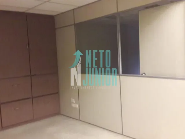 Conjunto com 104m², para alugar, no bairro Itaim Bibi em São Paulo