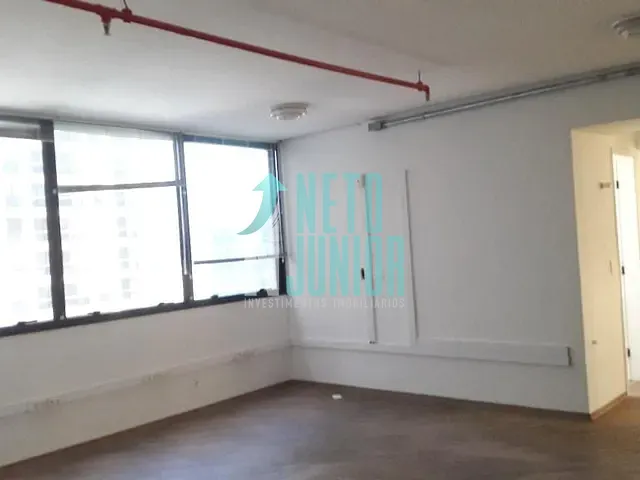 Conjunto com 121m², à venda ou para alugar, no bairro Vila Olímpia em São Paulo