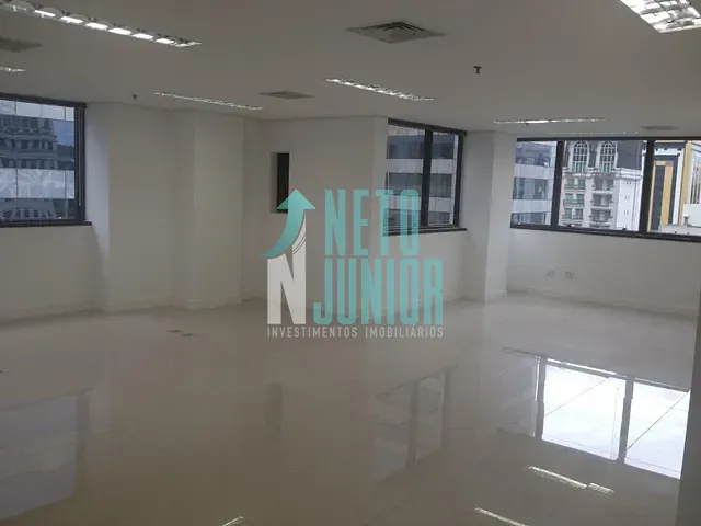 Conjunto com 158m², para alugar, no bairro Brooklin Novo em São Paulo