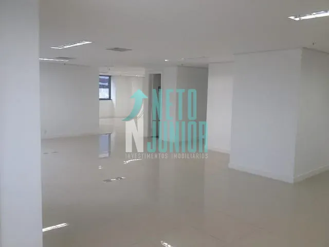 Conjunto com 158m², para alugar, no bairro Brooklin Novo em São Paulo