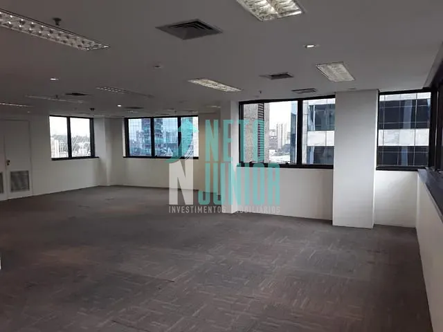 Conjunto com 158m², para alugar, no bairro Brooklin Novo em São Paulo