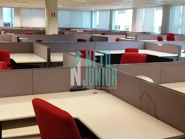 Conjunto com 2312m², para alugar, no bairro Morumbi em São Paulo