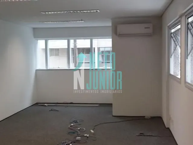 Conjunto com 55m², para alugar, no bairro Itaim Bibi em São Paulo