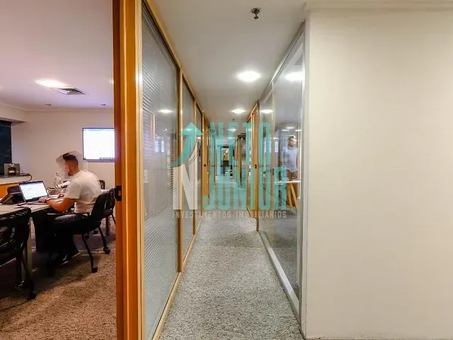 Conjunto com 280m², à venda ou para alugar, no bairro Brooklin Paulista em São Paulo