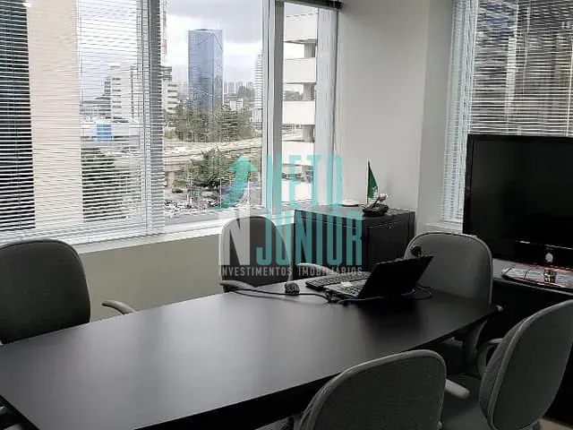 Conjunto com 86m², para alugar, no bairro Cidade Monções em São Paulo
