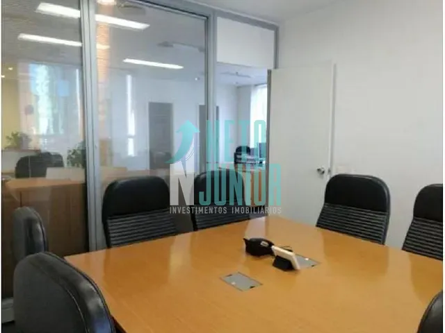 Conjunto com 110m², para alugar, no bairro Cidade Monções em São Paulo