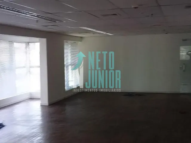 Conjunto com 120m², para alugar, no bairro Itaim Bibi em São Paulo
