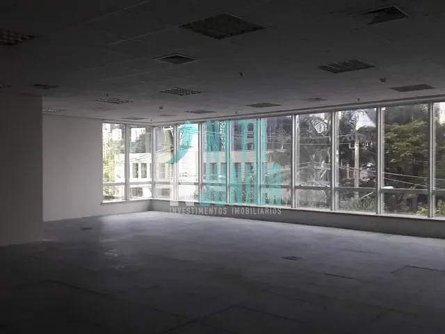 Conjunto com 143m², para alugar, no bairro Cidade Monções em São Paulo