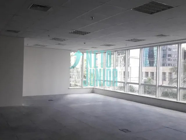 Conjunto com 143m², para alugar, no bairro Cidade Monções em São Paulo