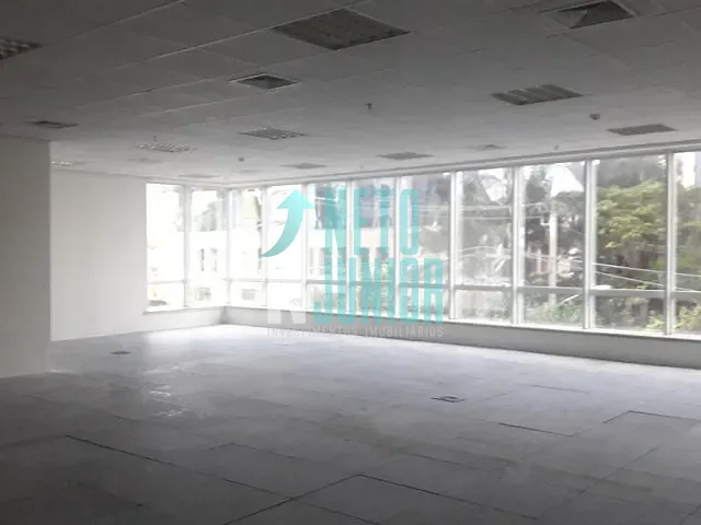 Conjunto com 143m², para alugar, no bairro Cidade Monções em São Paulo