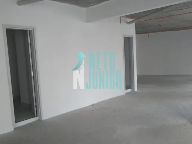 Conjunto com 478m², à venda ou para alugar, no bairro Liberdade em São Paulo