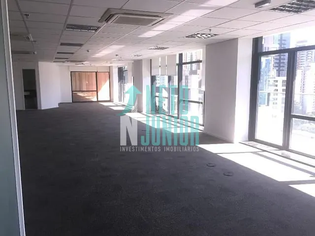Conjunto com 324m², para alugar, no bairro Vila Olímpia em São Paulo