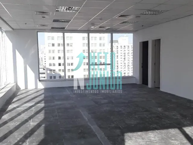 Conjunto com 175m², para alugar, no bairro Vila Olímpia em São Paulo