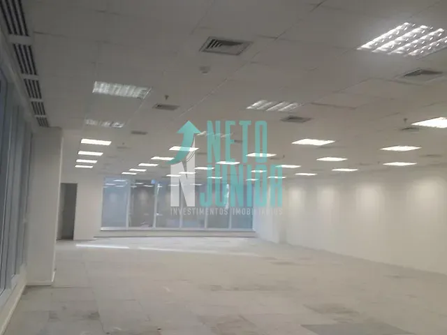 Conjunto com 252m², para alugar, no bairro Vila Olímpia em São Paulo