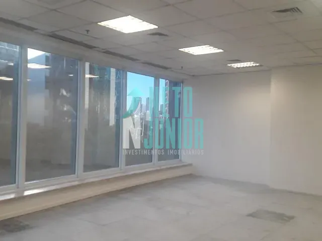 Conjunto com 253m², para alugar, no bairro Vila Olímpia em São Paulo