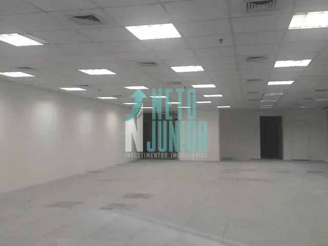Conjunto com 253m², para alugar, no bairro Vila Olímpia em São Paulo