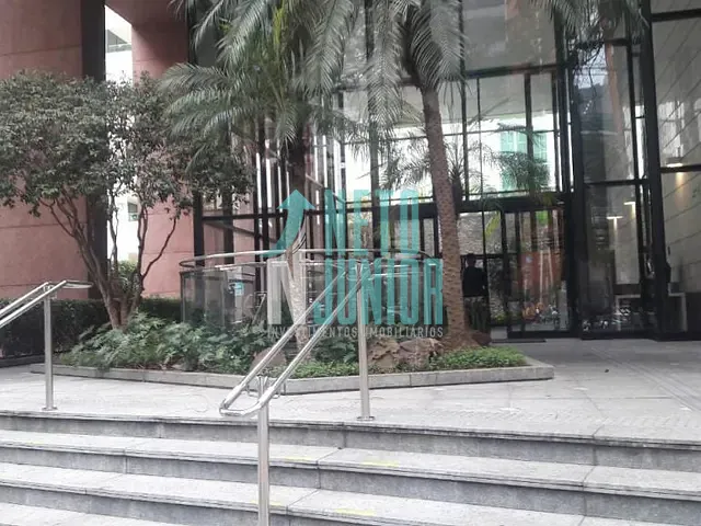 Conjunto com 240m², para alugar, no bairro Vila Olímpia em São Paulo