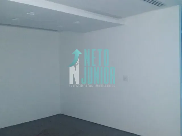 Conjunto com 237m², à venda ou para alugar, no bairro Vila Olímpia em São Paulo