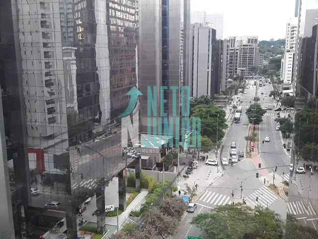 Conjunto com 290m², para alugar, no bairro Vila Olímpia em São Paulo