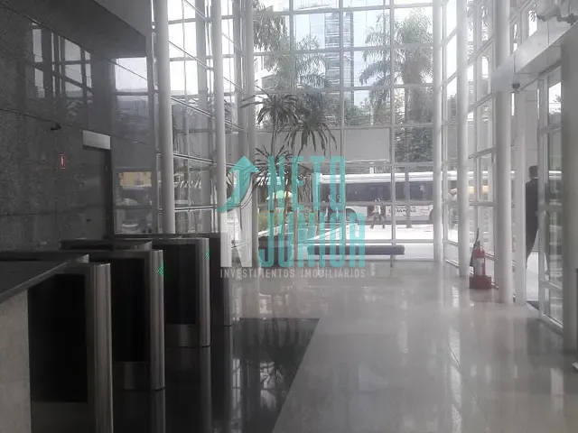 Conjunto com 366m², para alugar, no bairro Vila Olímpia em São Paulo