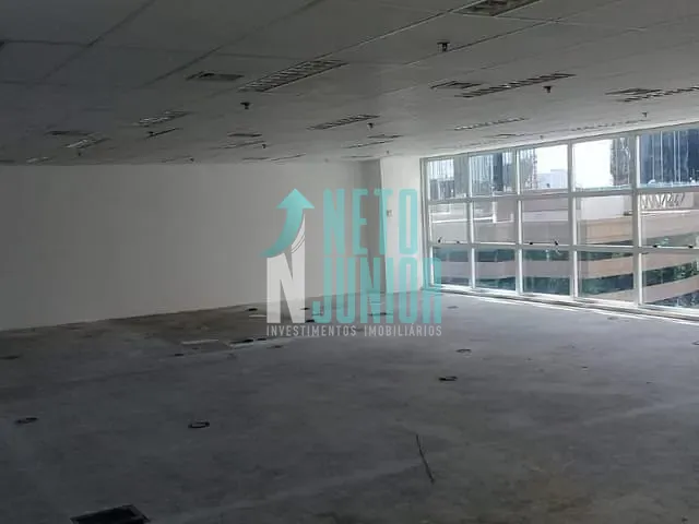 Conjunto com 366m², para alugar, no bairro Vila Olímpia em São Paulo